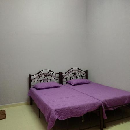 Homestay D Arynie Bukit Payong Esterno foto